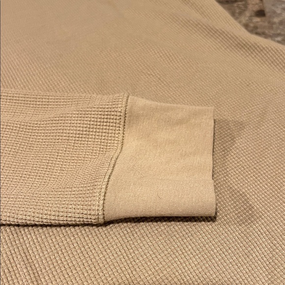 Vince Men’s Long Sleeve Waffle Knit Crew Neck Shirt, M - Picture 4 of 10